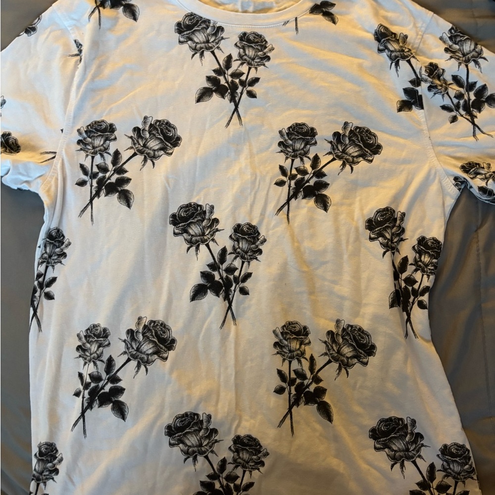 Rue21 White Tee with Black Rose Pattern